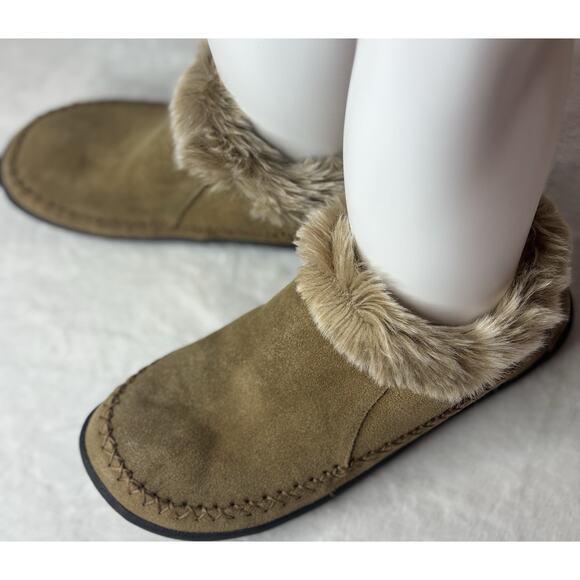 Magellan Women's Faux Fur Lining & Collar Booties, Slippers, Size 10 New - Picture 2 of 7
